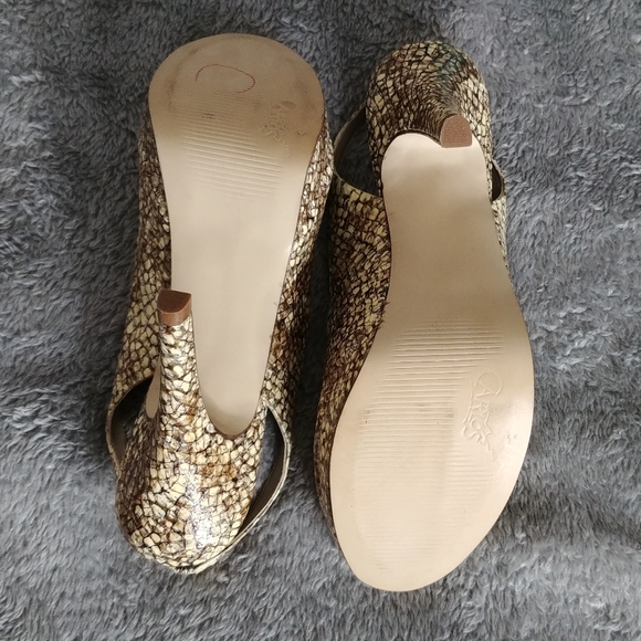 Carlos Santana Elise Snake Print Heeled Slingback - Picture 6 of 12